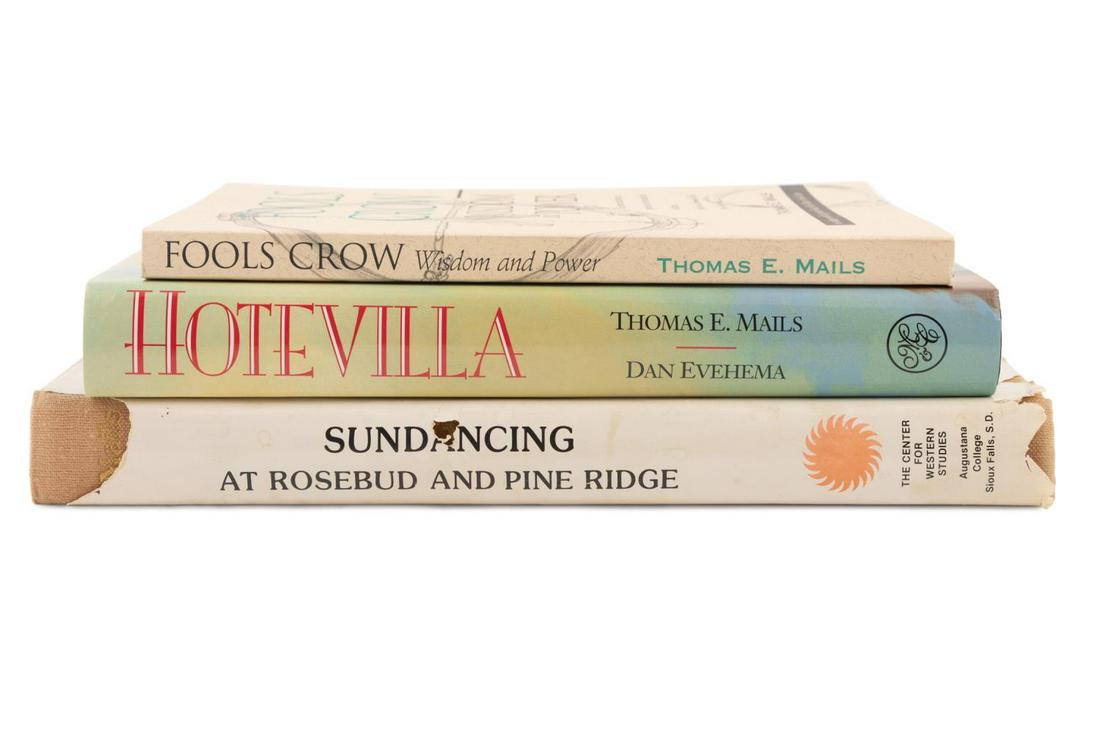 THREE SIGNED THOMAS E. MAILS NATIVE AMERICAN BOOKS (1 of 12)