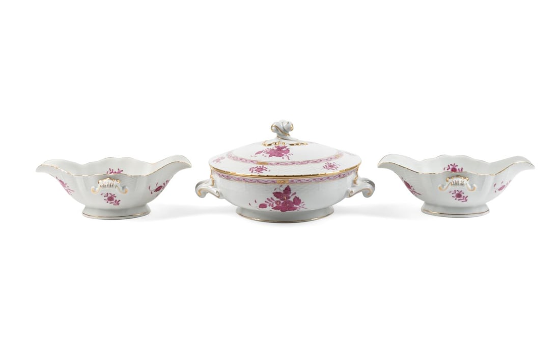 3PCS HEREND 'CHINESE BOUQUET' SERVEWARE: Three piece set of Herend (Hungarian 1826), 'Chinese Bouquet' or 'Apponyi' raspberry (pattern introduced 1958), serveware comprising, two gravy boats (9.25") and one covered circular vegetable server