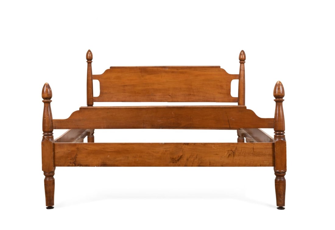 19TH C. COUNTRY SHERATON LOW POSTER MAPLE BED (1 of 5)