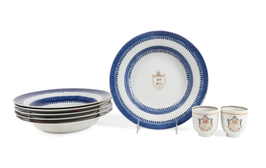 8PC CHINESE EXPORT ARMORIAL TABLEWARE GROUPING (1 of 7)