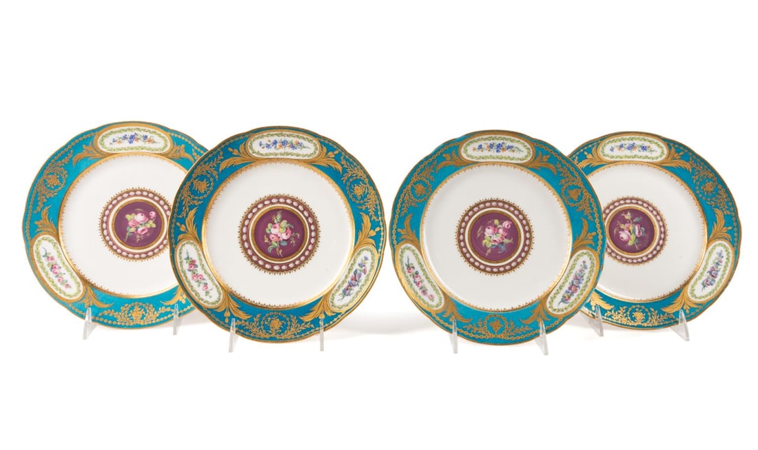 FOUR SEVRES ROYAL PRESENTATION PLATES, 1785 (1 of 2)