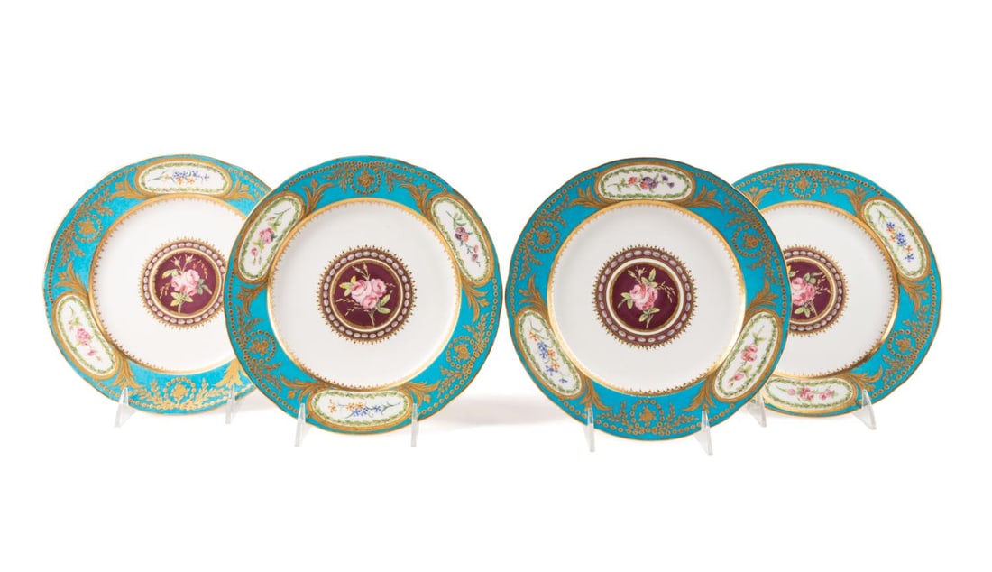FOUR SEVRES ROYAL PRESENTATION PLATES, 1785 (1 of 6)
