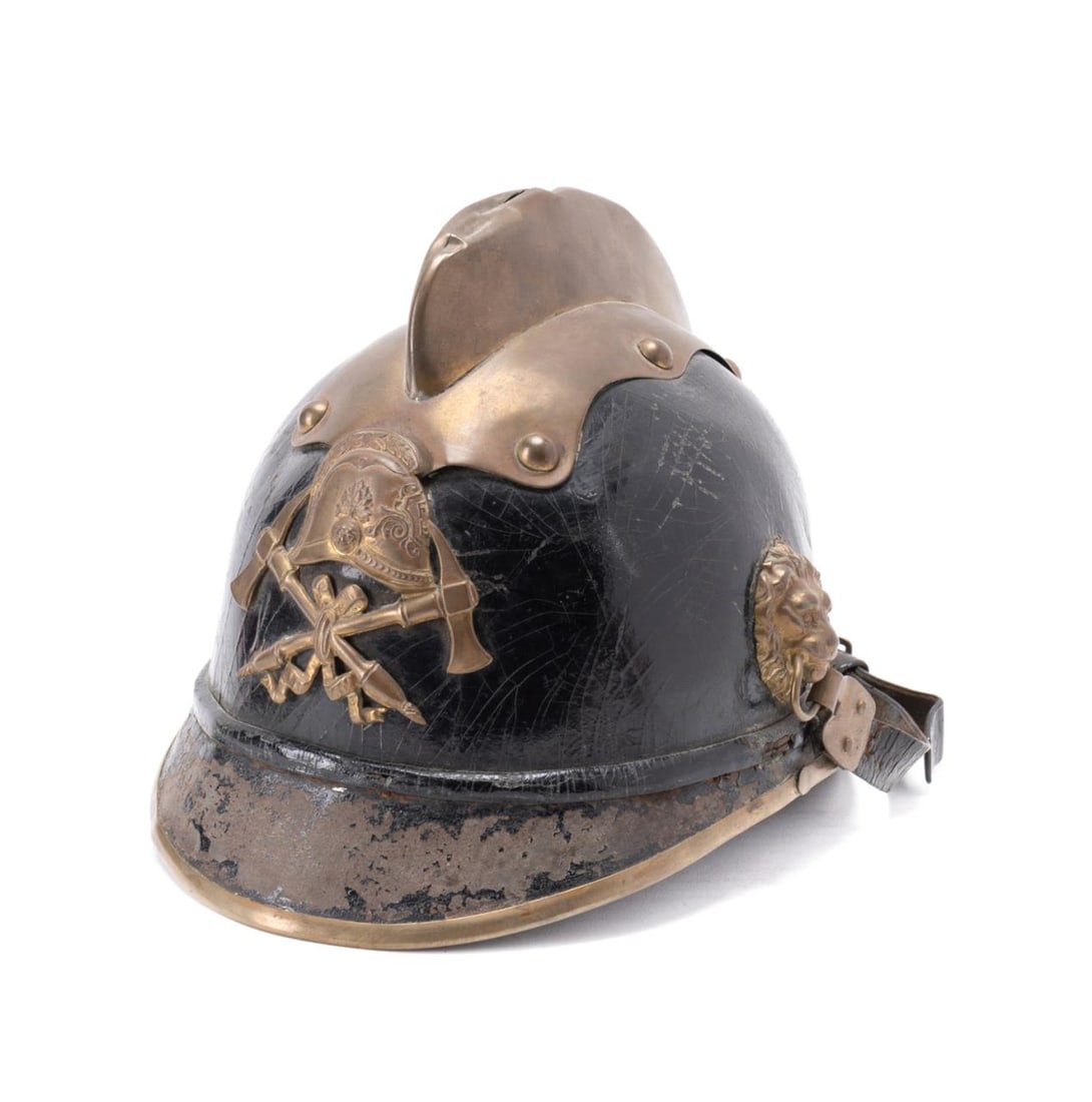 GERMAN FIREMAN'S BRASS HELMET CIRCA 1900 (1 of 8)