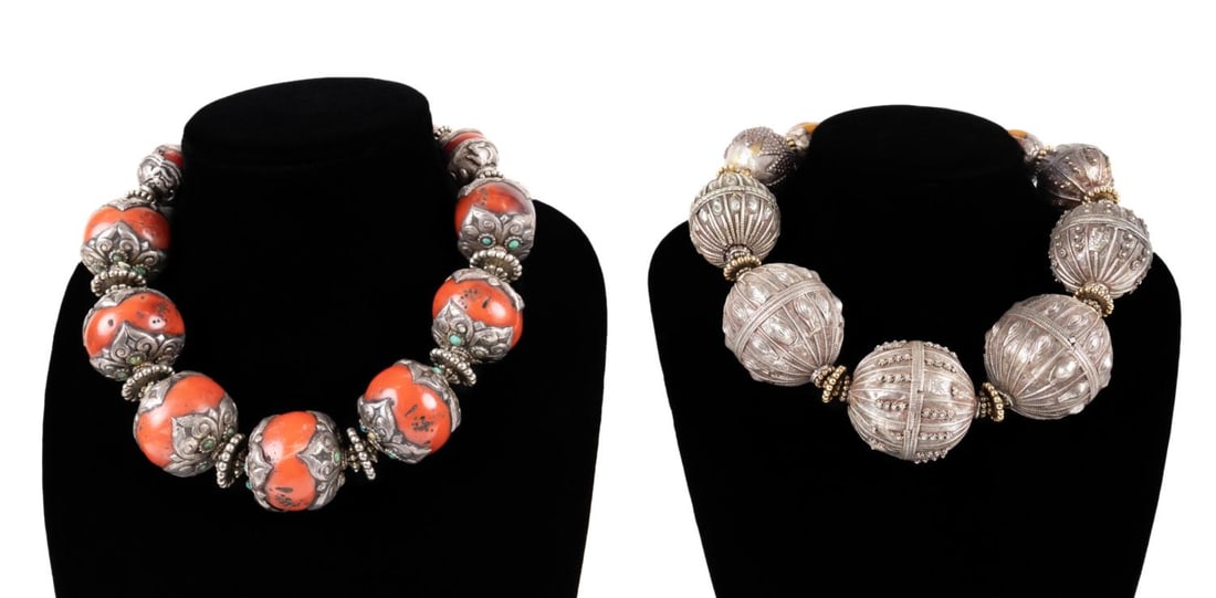 2 MASHA ARCHER LARGE BEAD ETHNOGRAPHIC NECKLACES (1 of 8)