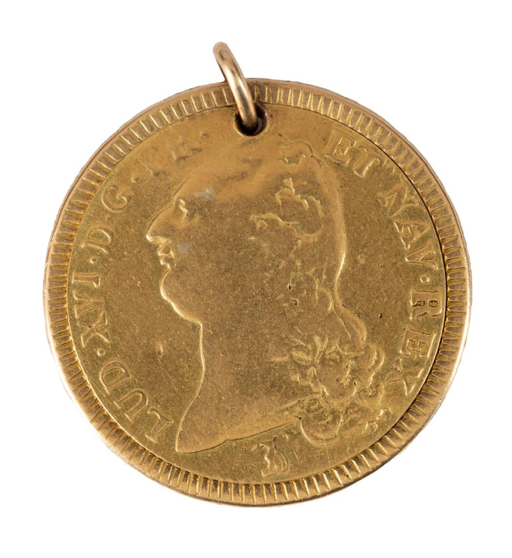 FRANCE 1786-A 1 L'OR GOLD COIN MADE INTO A LOCKET: 1786 A France1 L'OR Gold Coin discreetly made into a WW1 good luck locket with an inscription inside, drilled purposely by the manufacturer, to allow a jump ring to be attached to hang on a necklace o