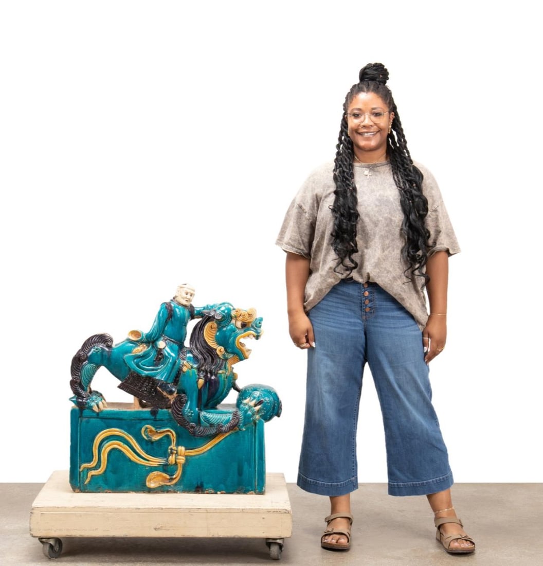 MONUMENTAL CHINESE ROOF TILE W/ SCHOLAR & FU LION (1 of 11)