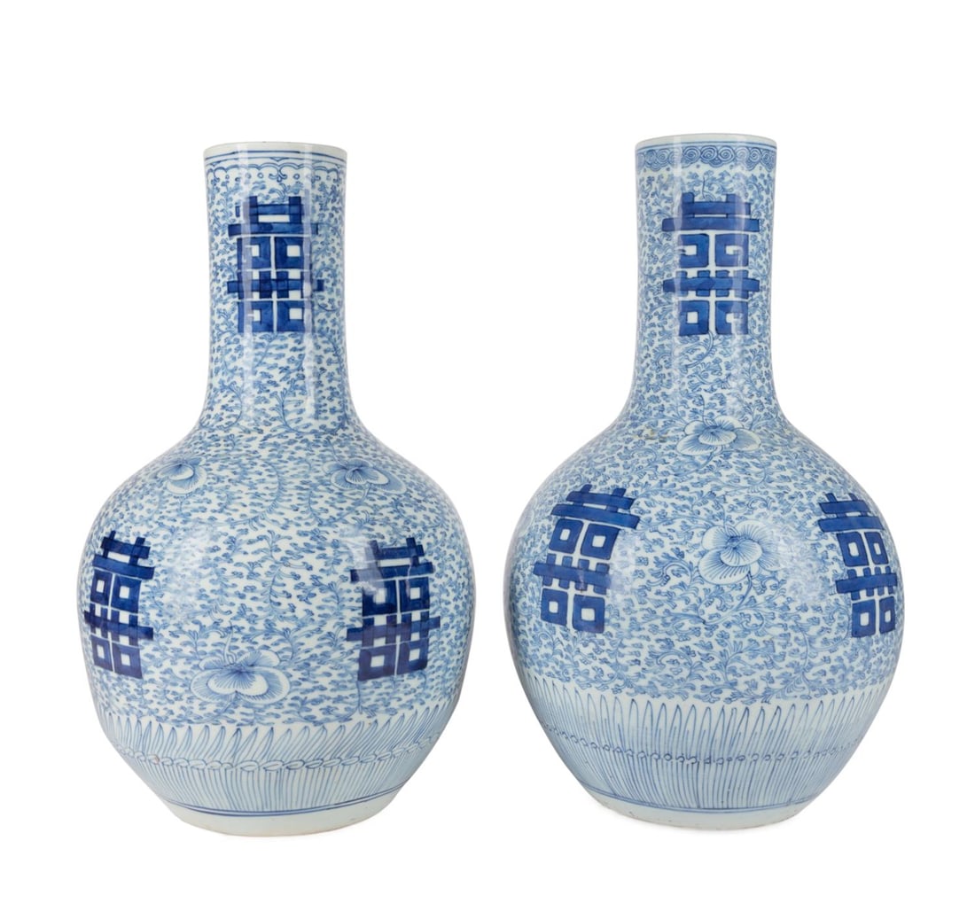 PAIR CHINESE BLUE & WHITE BOTTLE VASES (1 of 6)