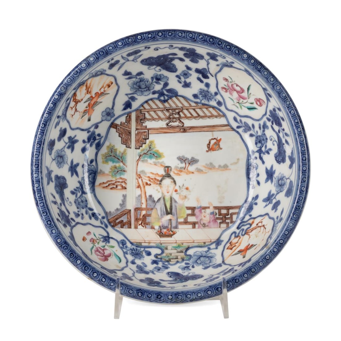 CHINESE EXPORT FAMILLE ROSE, BLUE AND WHITE BOWL (1 of 4)