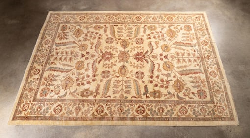 PAKISTANI PESHAWAR RUG WITH OUSHAK DESIGN