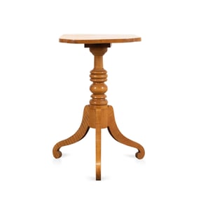 AMERICAN FEDERAL TIGER MAPLE CANDLESTAND, C. 1820