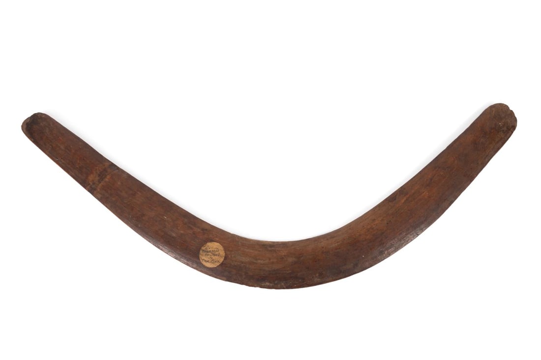 VINTAGE WOOD CARVED ABORIGINAL STYLE BOOMERANG (1 of 6)