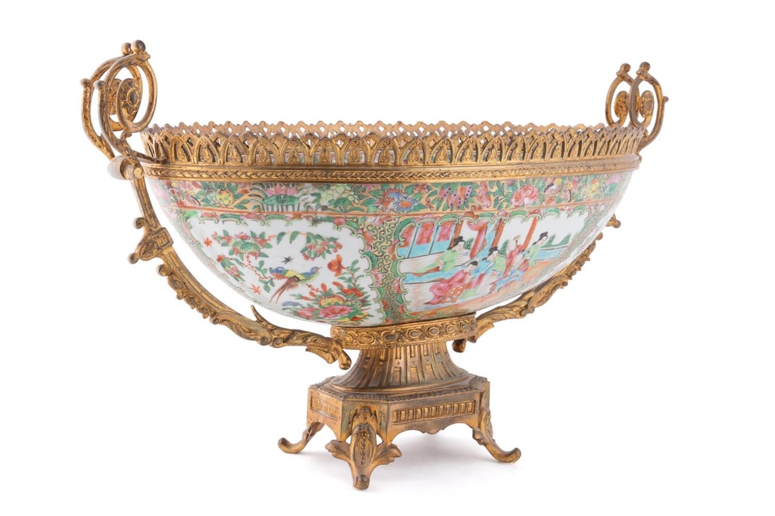 BRONZE MOUNTED CHINESE ROSE MEDALLION CENTER BOWL (1 of 11)