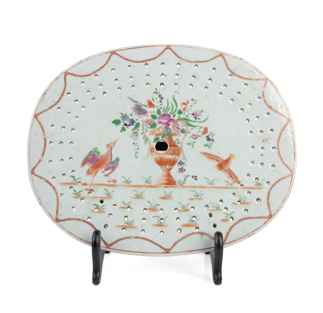 CHINESE EXPORT MAZARINE STRAINER, 18TH C (1 of 4)