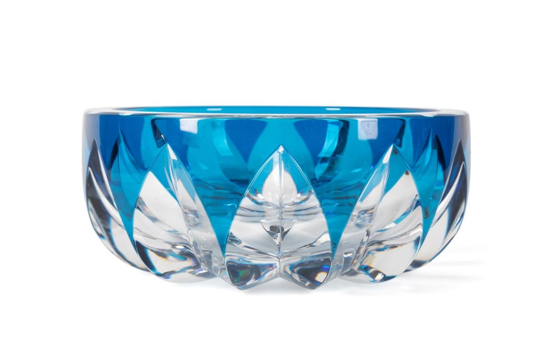 ST. LOUIS MODERN BLUE CUT TO CLEAR CRYSTAL BOWL: St. Louis (French, founded 1586). Modern blue cut to clear crystal bowl, having vertical wedge cuts, acid mark to the underside. Provenance: The Estate of William Moore Graves, Sr., Atlanta, Georgia A