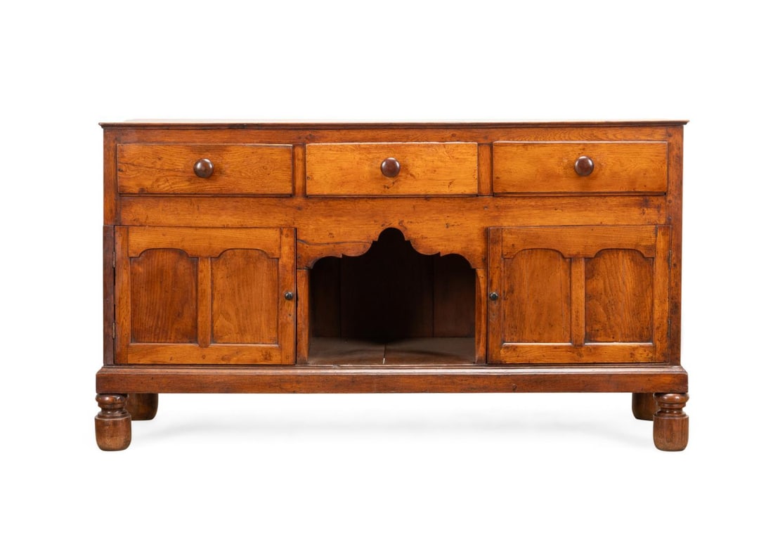 19TH C. RUSTIC WELSH DRESSER BASE (1 of 6)