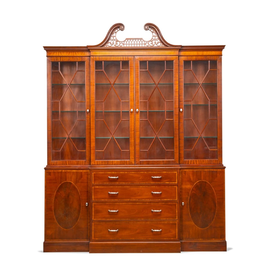 BAKER GEORGIAN STYLE MAHOGANY BREAKFRONT (1 of 6)