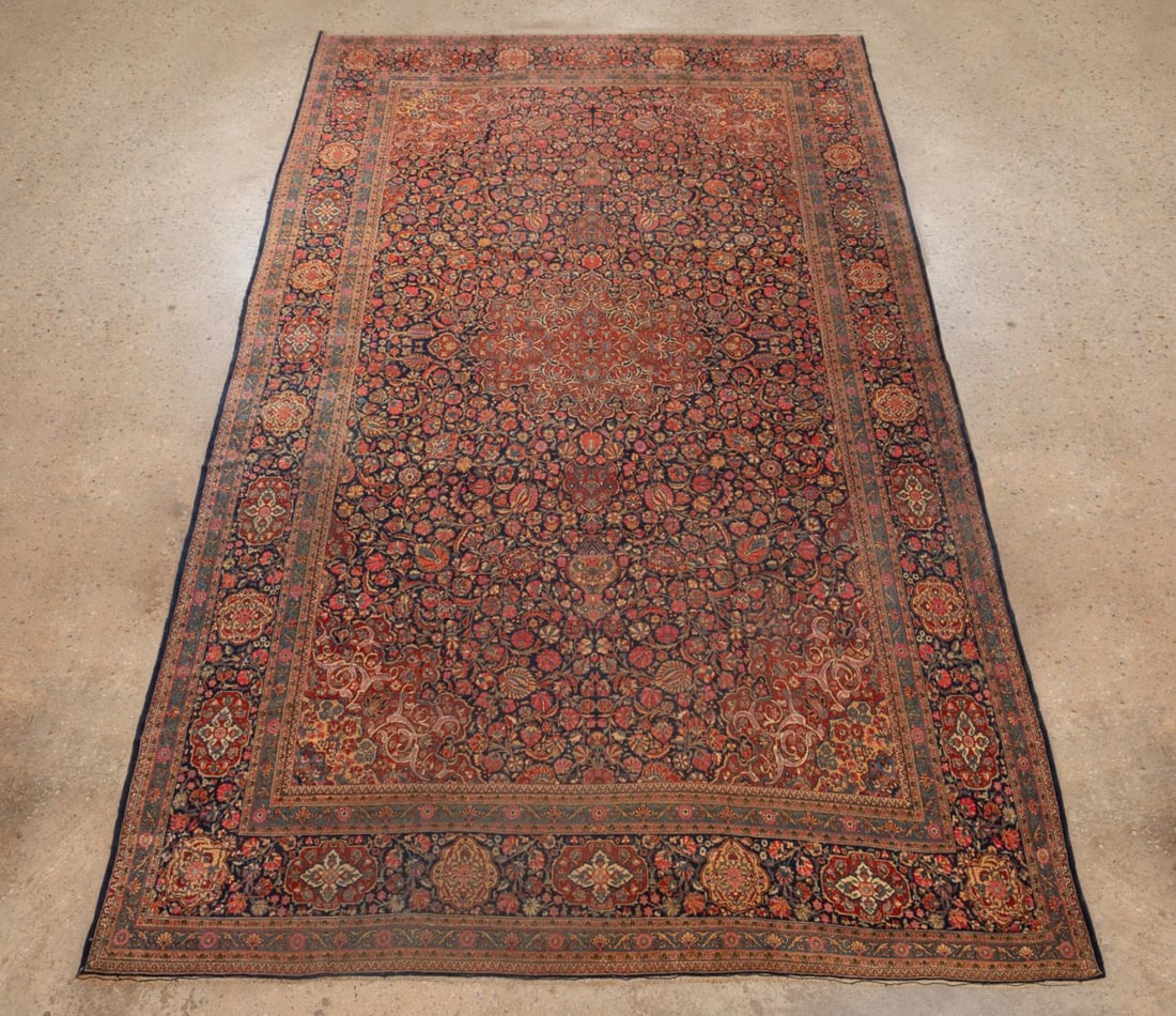 LARGE PERSIAN HAND WOVEN KASHAN RUG (1 of 5)
