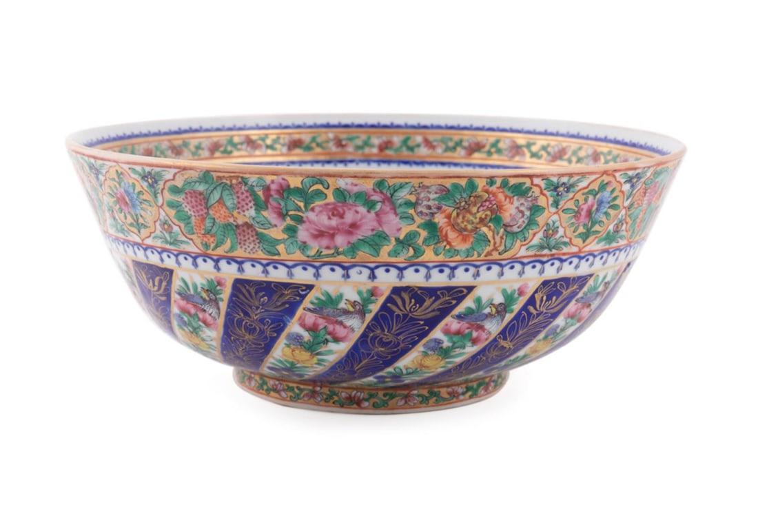 CHINESE EXPORT PERSIAN MARKET PORCELAIN BOWL (1 of 10)