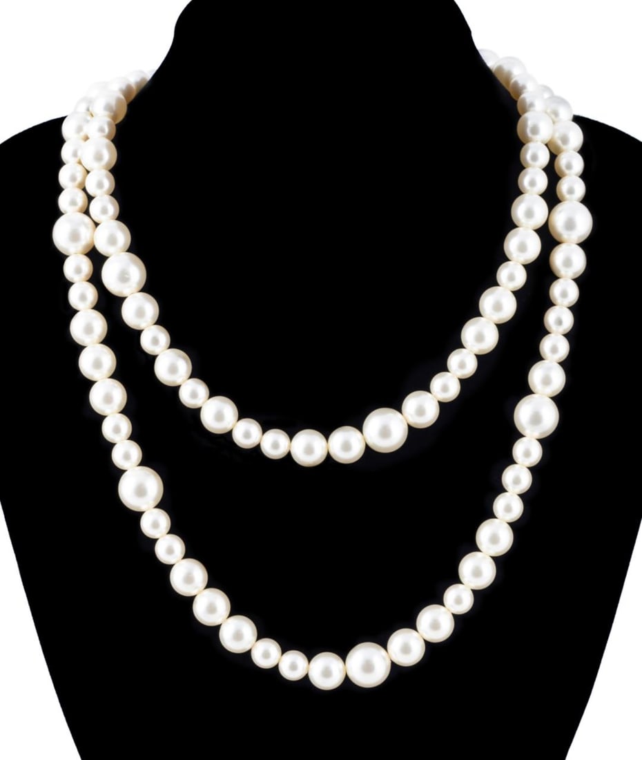 CHANEL FAUX PEARL NECKLACE, SPRING 2010 (1 of 8)