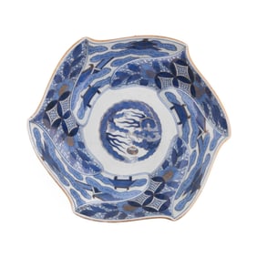 JAPANESE BLUE, GILT & IMARI PORCELAIN SWIRL BOWL