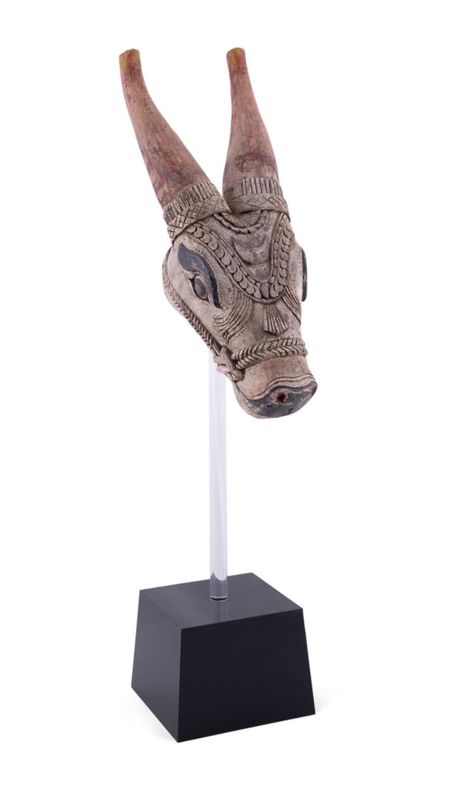 INDIAN POLYCHROME NANDI BULL CARVING ON STAND (1 of 8)