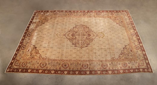LARGE TURKISH OTTOMAN DESIGN RUG