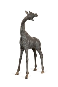 LARGE BRONZE STANDING GIRAFFE SCULPTURE