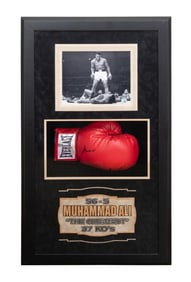 MUHAMMAD ALI CERTIFIED SIGNED GLOVE IN SHADOW BOX