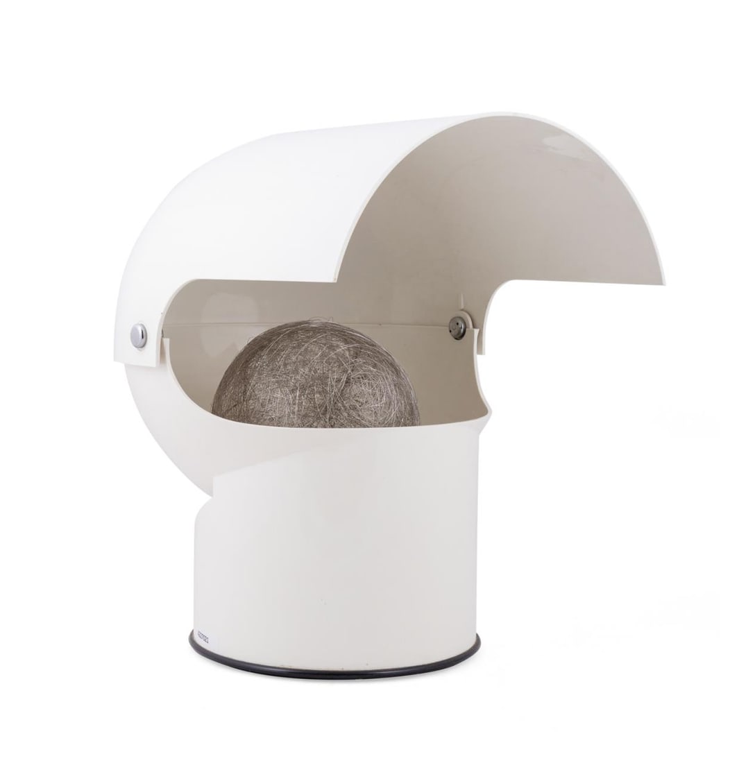 GAE AULENTI FOR ARTEMIDE 'MEZZOPILEO' TABLE LAMP (1 of 6)