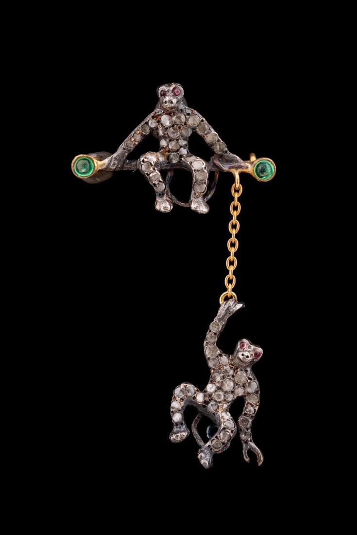 EMERALD, DIAMOND, RUBY MONKEY PIN BROOCH (1 of 5)