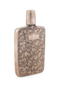 20TH C. JAPANESE EXPORT 950 ENGRAVED SILVER FLASK