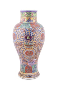 LARGE CHINESE CLOBBERED VASE