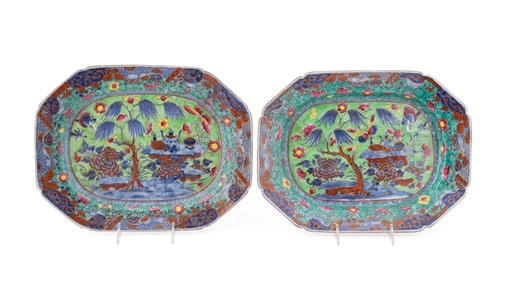 PAIR OF RECTANGULAR CHINESE CLOBBERED PLATTERS