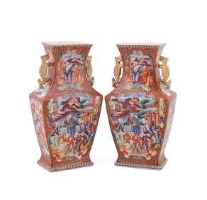 PAIR OF CHINESE MANDARIN PALETTE VASES