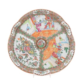 CHINESE ROSE MEDALLION SERVING TRAY