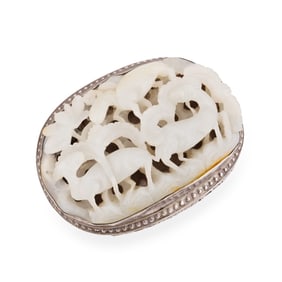CARVED CHINESE WHITE JADE BELT BUCKLE