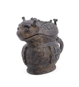 CHINESE BRONZE SMALL LIDDED VESSEL