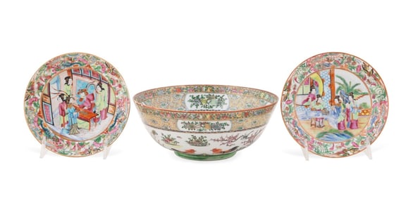 3 CHINESE FAMILLE ROSE TABLEWARE PIECES