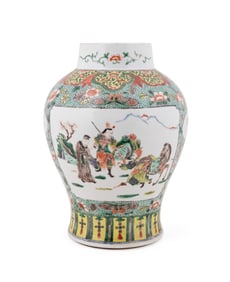 CHINESE FAMILLE VERTE FIGURAL MOTIF JAR