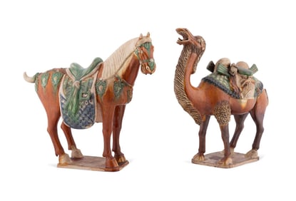 2 CHINESE TRICOLOR TERRACOTTA FIGURES