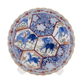 JAPANESE IMARI CHARGER WITH HORSES