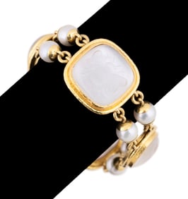 ELIZABETH LOCKE BEE & MOTH INTAGLIO PEARL BRACELET