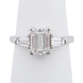 1.70 CTS PLATINUM EMERALD CUT DIAMOND RING, GIA