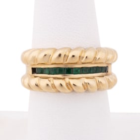 EMERALD GADROONED RING SET IN 14K YG