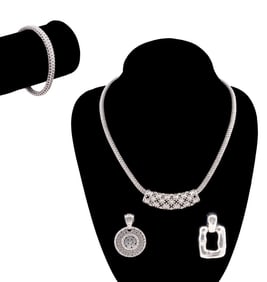 4PC JOHN HARDY NECKLACE, BRACELET & PENDANTS