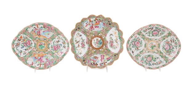 THREE ROSE MEDALLION SCALLOPED PLATTERS