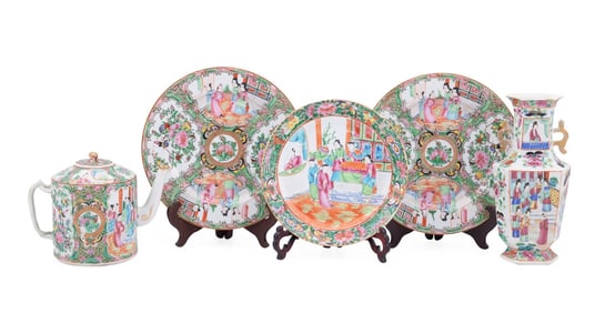 5 CHINESE ROSE MEDALLION PORCELAIN TABLE PIECES