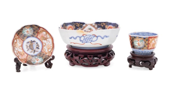 THRE MINIATURE JAPANESE IMARIWARE