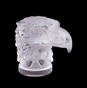 LALIQUE 'TETE D' AIGLE' CRYSTAL AUTOMOBILE MASCOT