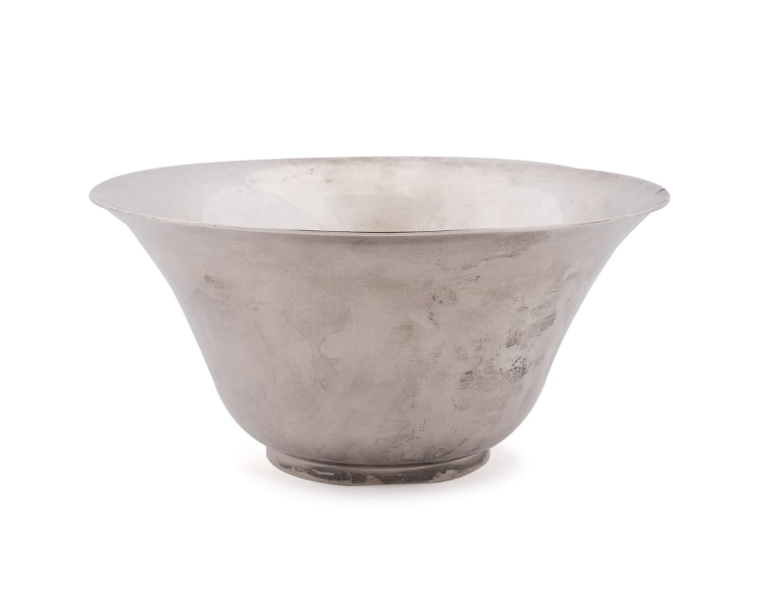 TIFFANY & CO. STERLING SILVER FOOTED FRUIT BOWL (1 of 7)